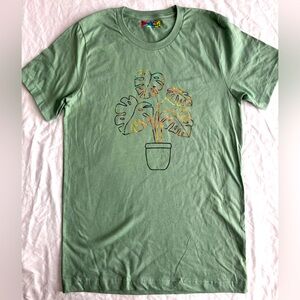 Monstera Leaf Plant Vibrant Radiant Reflective Colors Women’s Olive Tee Size S